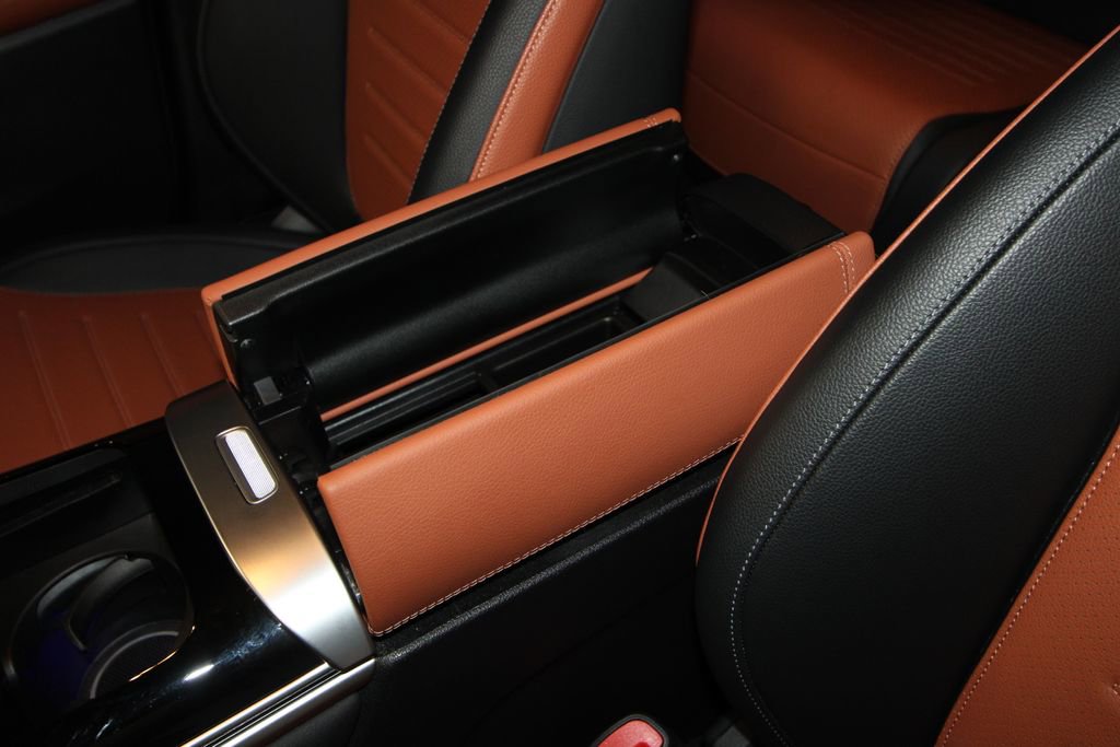 Used 2023 Mercedes-Benz GLC 300 image 21