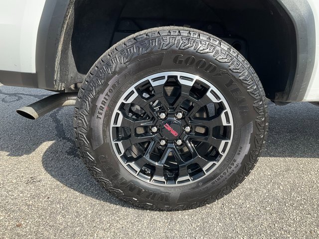 Used 2026 GMC Canyon AT4 image 23