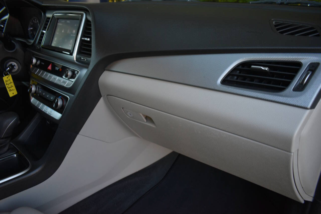 Used 2019 Hyundai Sonata ECO FWD image 20