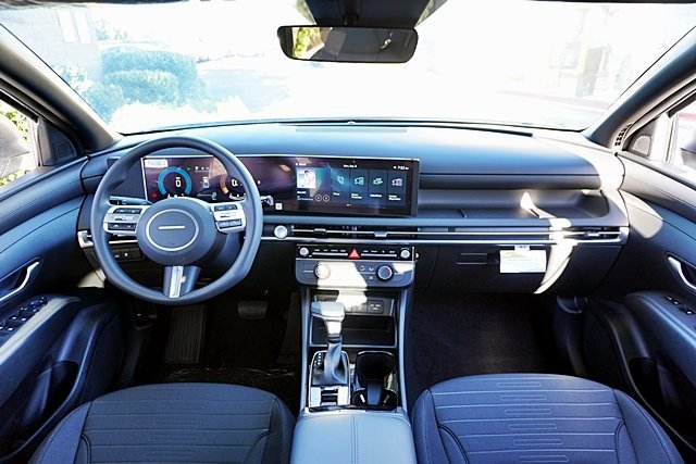 New 2025 Hyundai Santa Cruz SE image 22