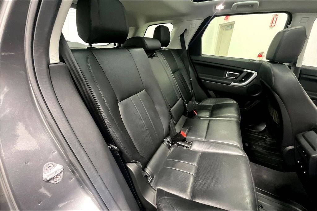 Used 2018 Land Rover Discovery Sport HSE AWD/4WD image 28