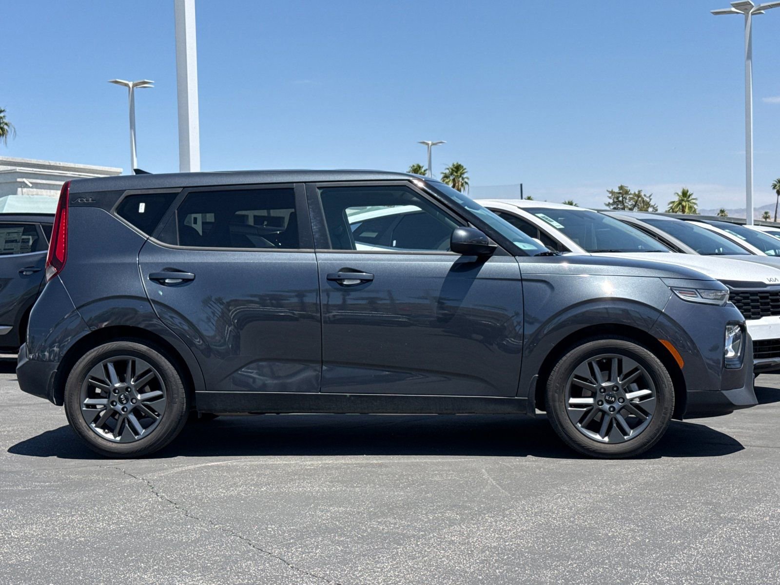 Used 2020 Kia Soul EX FWD video 2