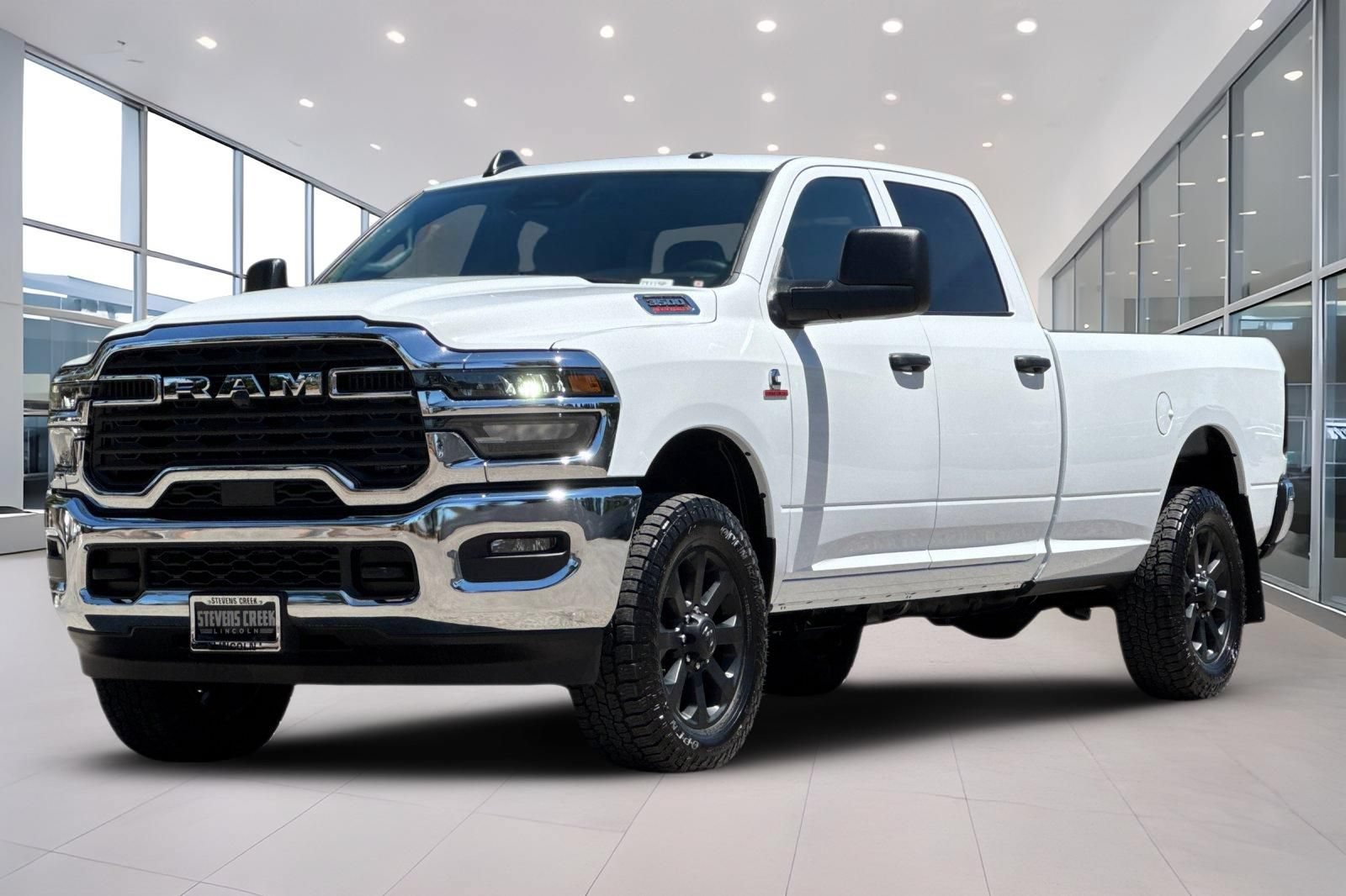 Used 2026 RAM 3500 Tradesman w/ Chrome Appearance Group A AWD/4WD image 8