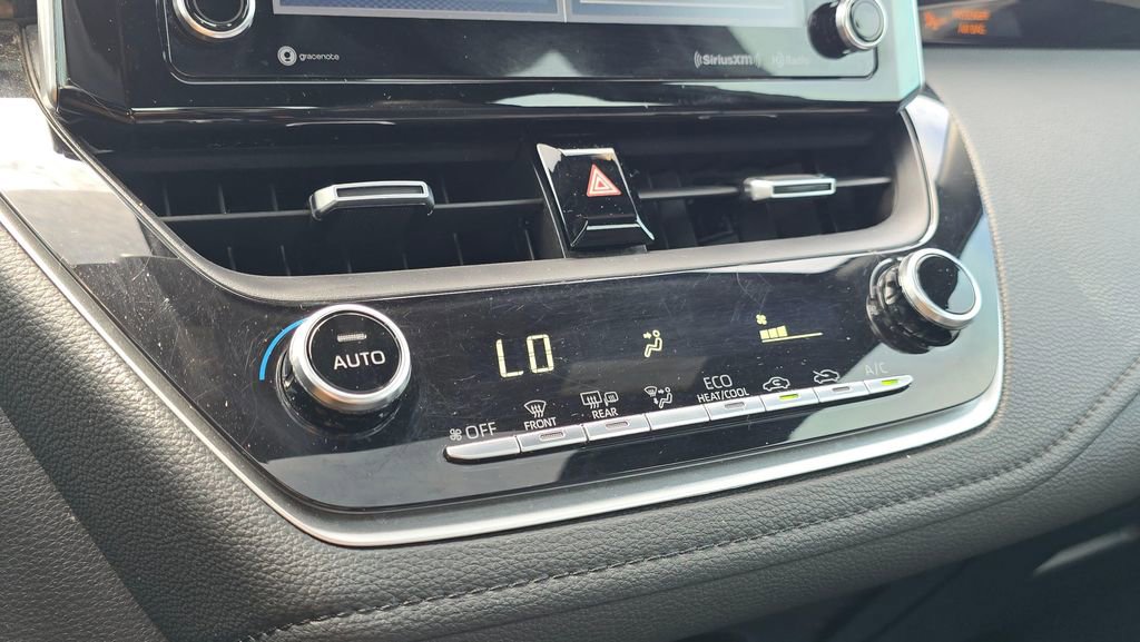 Used 2022 Toyota Corolla XSE w/ Carpet Mat Package (TMS) image 33