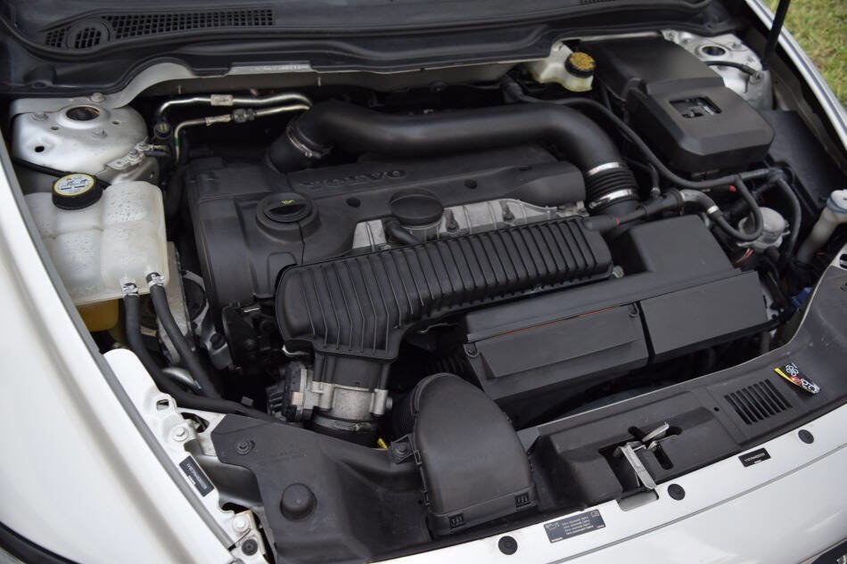 Used 2011 Volvo V50 T5 image 92