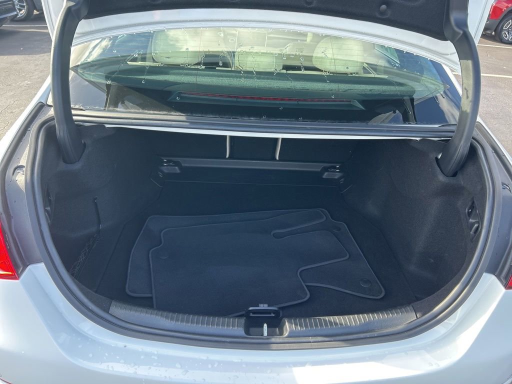 Used 2025 Mercedes-Benz C 300 Sedan image 29