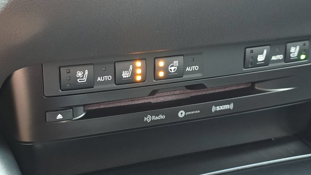 Used 2021 Lexus ES 350 F Sport w/ Accessory Package 2 FWD image 25