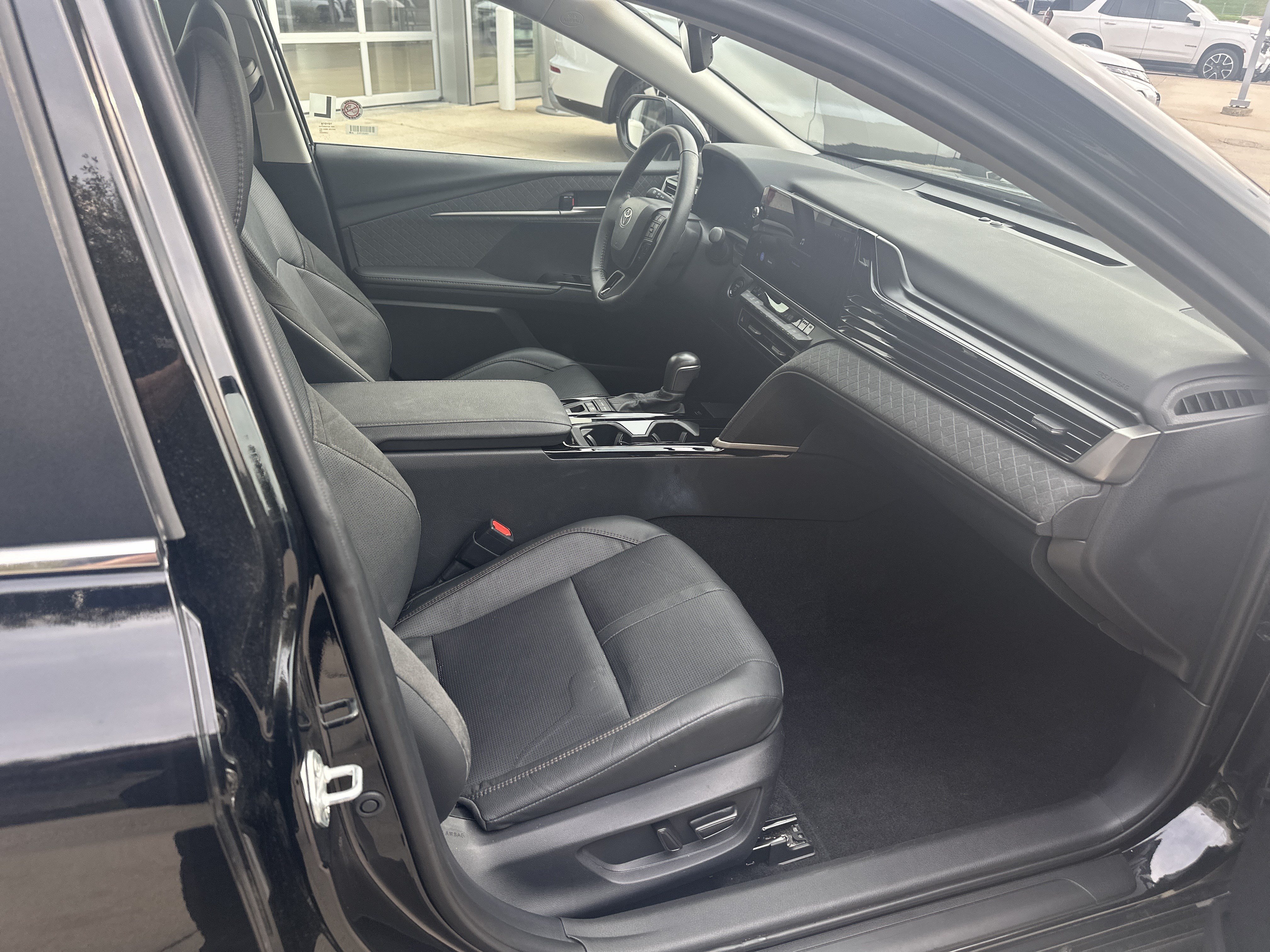 Used 2026 Toyota Camry XLE FWD image 28