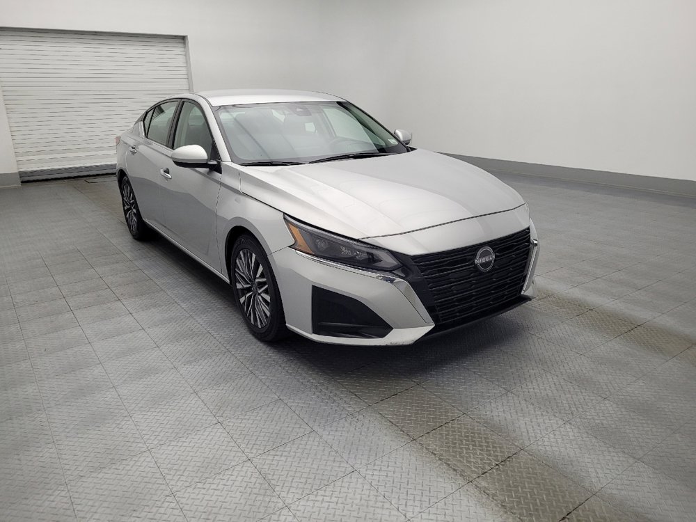 Used 2023 Nissan Altima 2.5 SV image 13