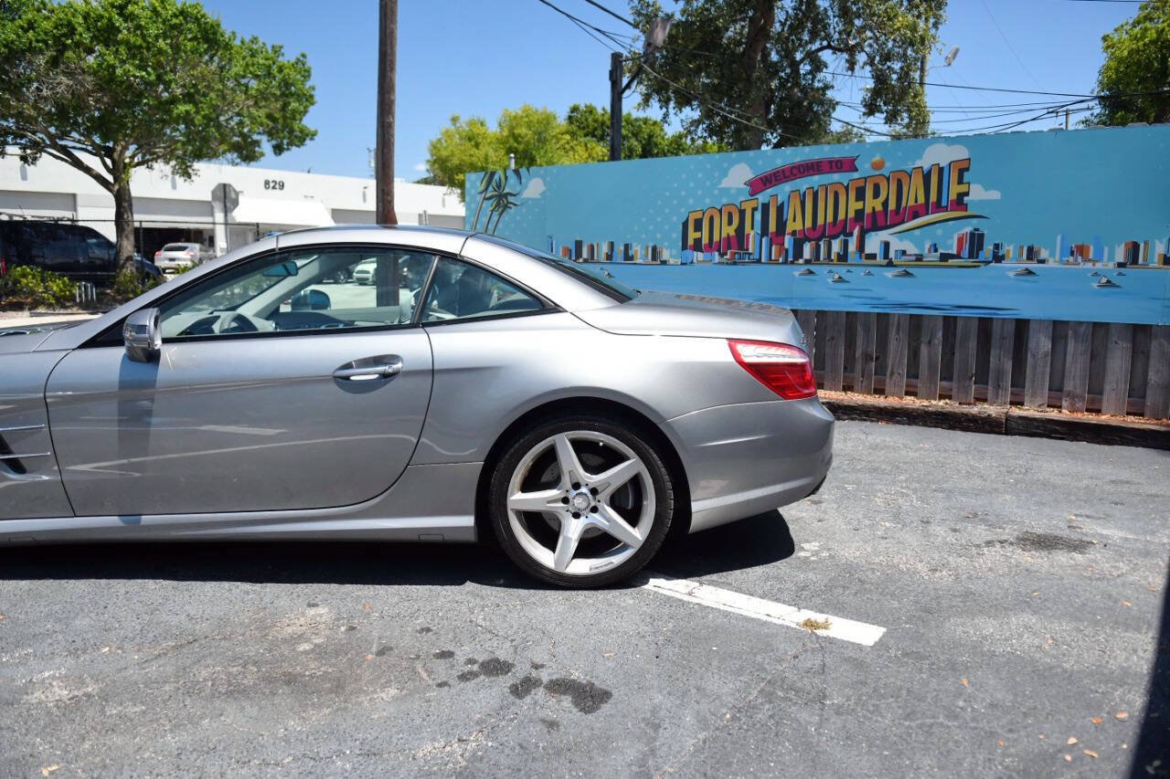 Used 2014 Mercedes-Benz SL 550 image 9