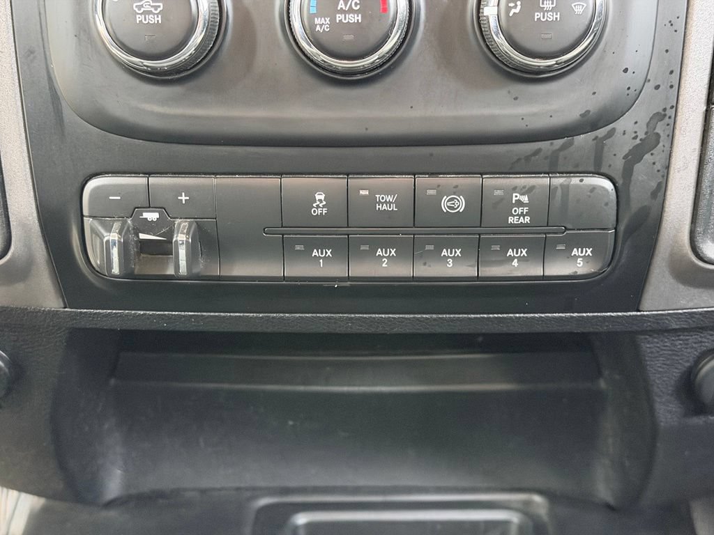 Used 2017 RAM 2500 Tradesman w/ Chrome Appearance Group AWD/4WD image 46