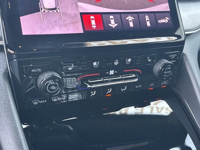 Certified 2025 Jeep Grand Cherokee Limited w/ Luxury Tech Group II image 34