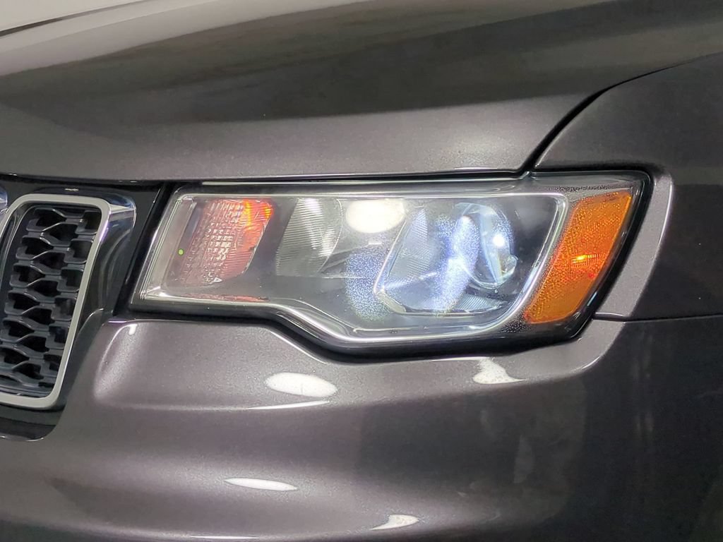 Used 2020 Jeep Grand Cherokee Limited RWD image 10