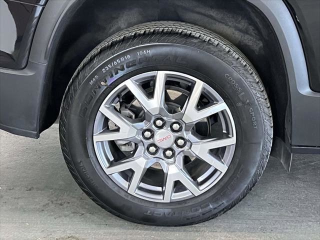 Certified 2022 GMC Acadia SLT w/ Technology Package image 9