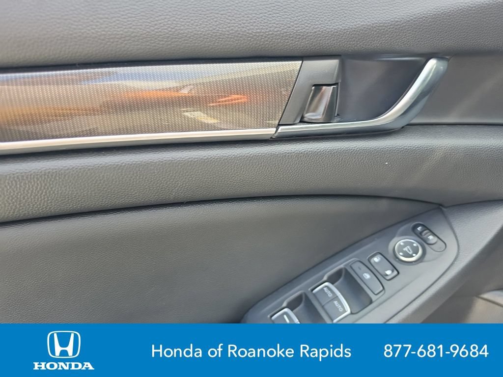 Used 2020 Honda Accord Sport image 11