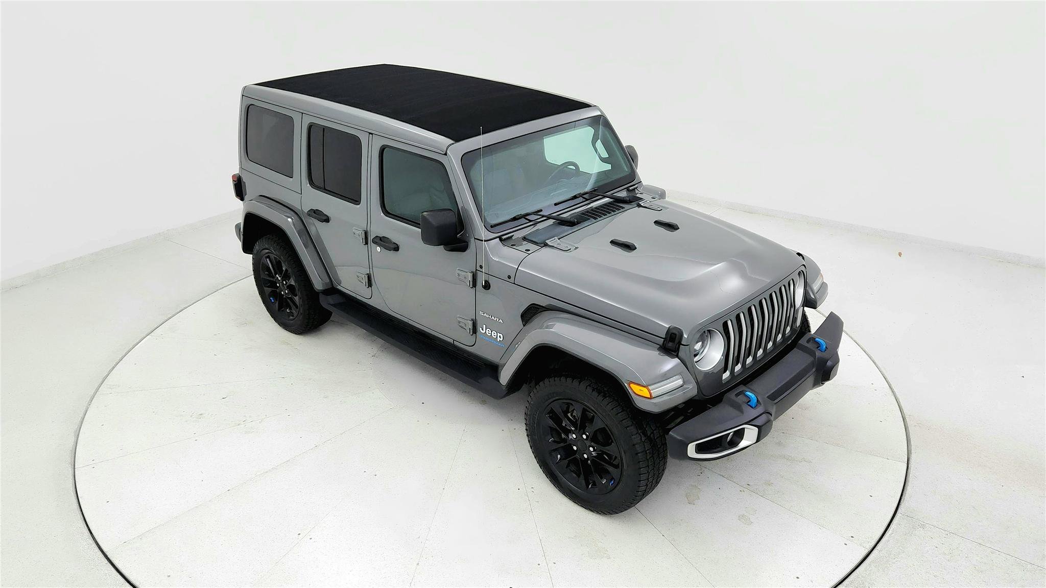 Used 2023 Jeep Wrangler Unlimited Sahara w/ Cold Weather Group AWD/4WD image 19