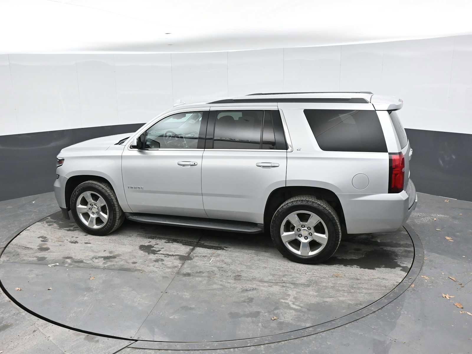 Used 2016 Chevrolet Tahoe LT w/ Luxury Package image 12