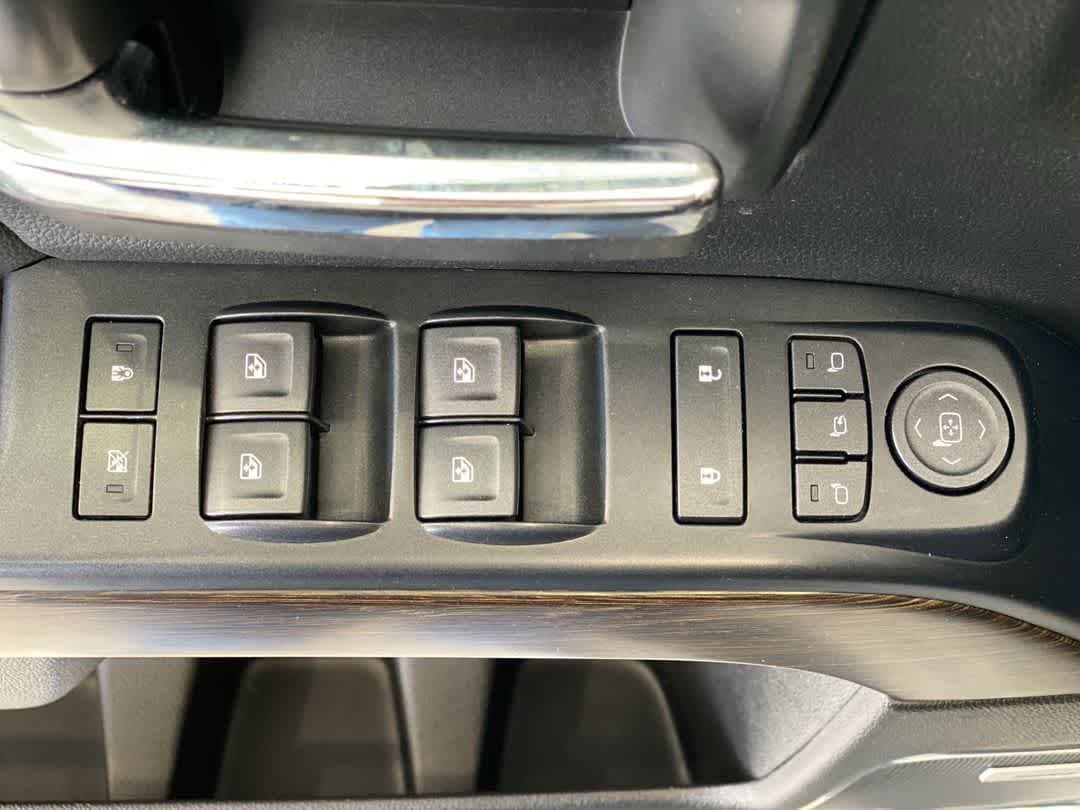 Used 2018 GMC Sierra 2500 Denali w/ Duramax Plus Package image 16