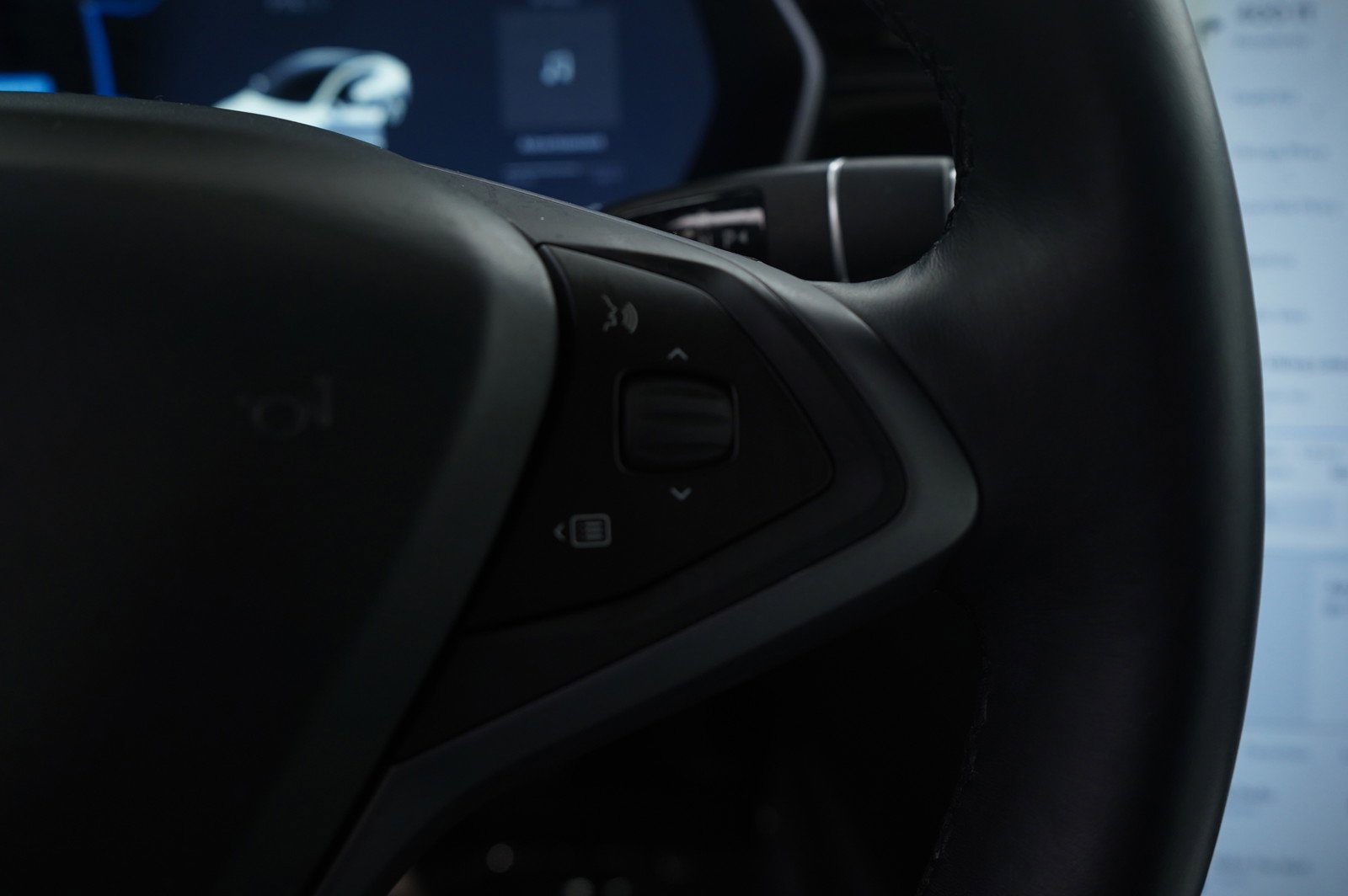 Used 2018 Tesla Model S AWD image 19