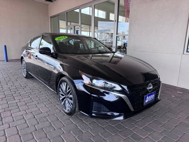 Used 2024 Nissan Altima 2.5 SV FWD image 7