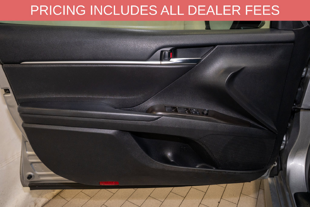 Used 2022 Toyota Camry LE FWD image 10