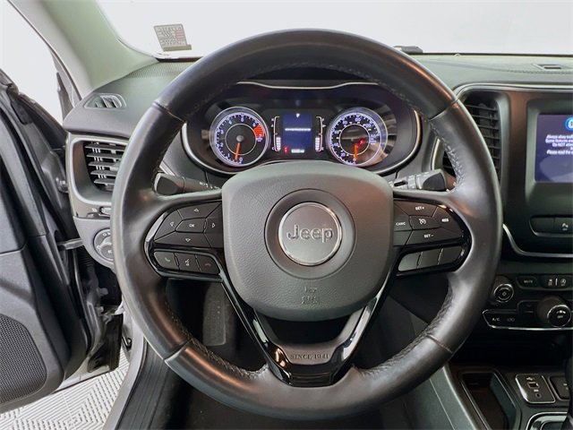 Used 2020 Jeep Cherokee Latitude Plus image 12