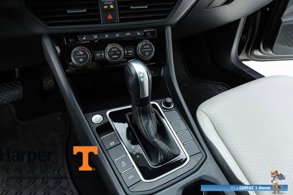 Used 2020 Volkswagen Jetta R-Line image 24