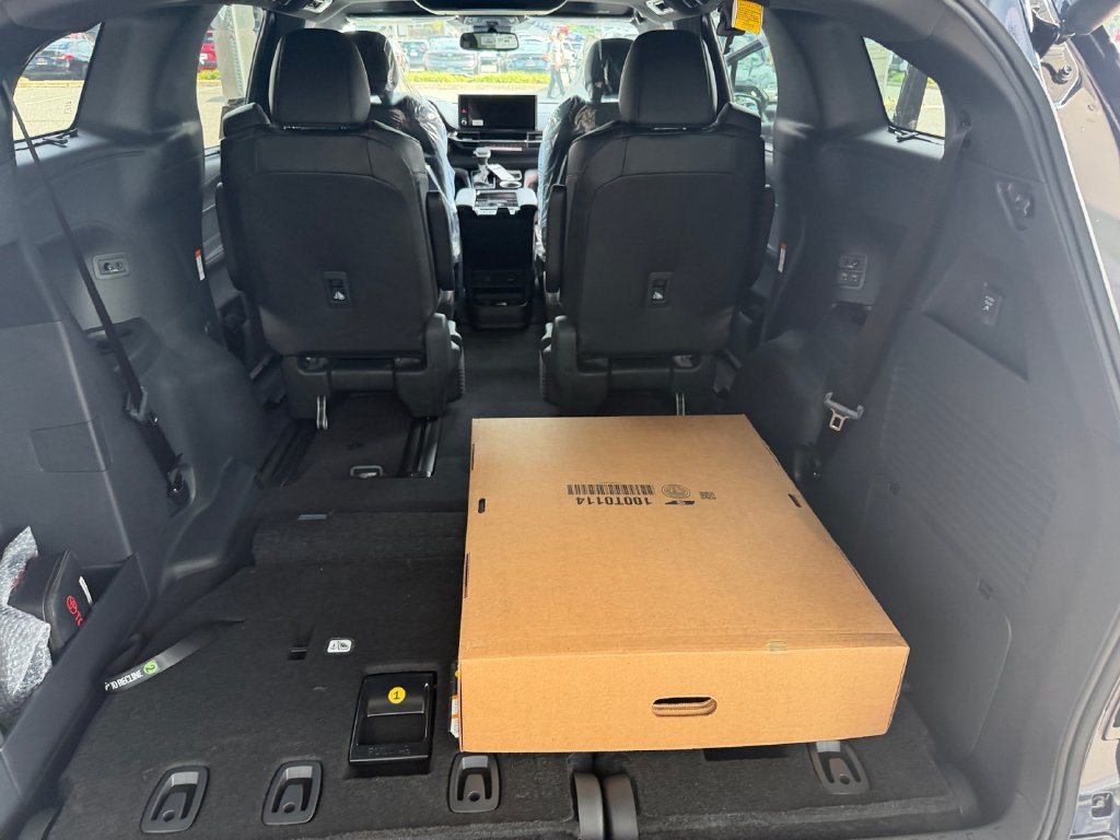 New 2026 Toyota Sienna XSE AWD/4WD image 21