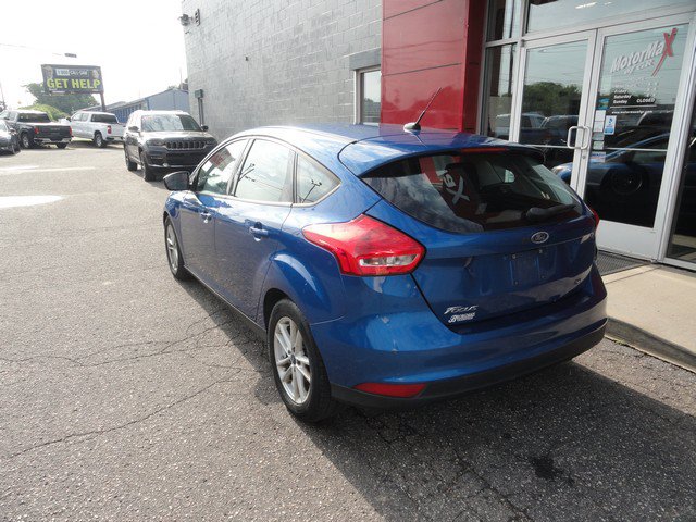 Used 2018 Ford Focus SE FWD image 3