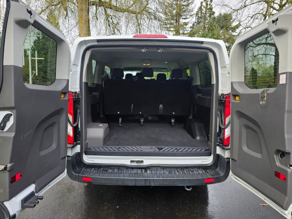 Used 2020 Ford Transit 150 XLT image 19
