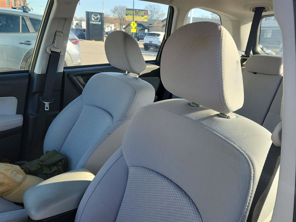 Used 2014 Subaru Forester 2.5i image 9