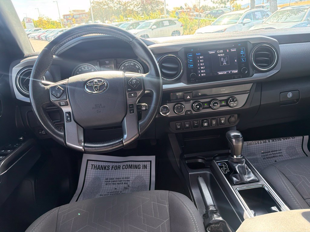 Used 2018 Toyota Tacoma TRD Off-Road w/ Technology Package AWD/4WD image 19