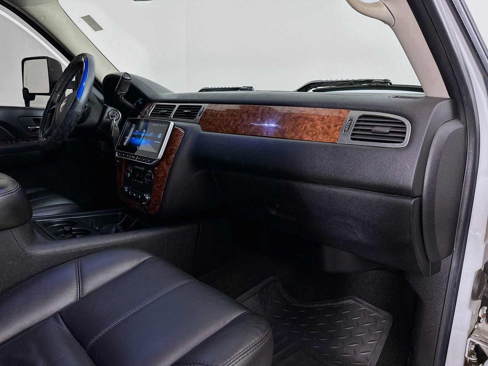 Used 2007 Chevrolet Silverado 2500 LTZ w/ Safety Package image 32