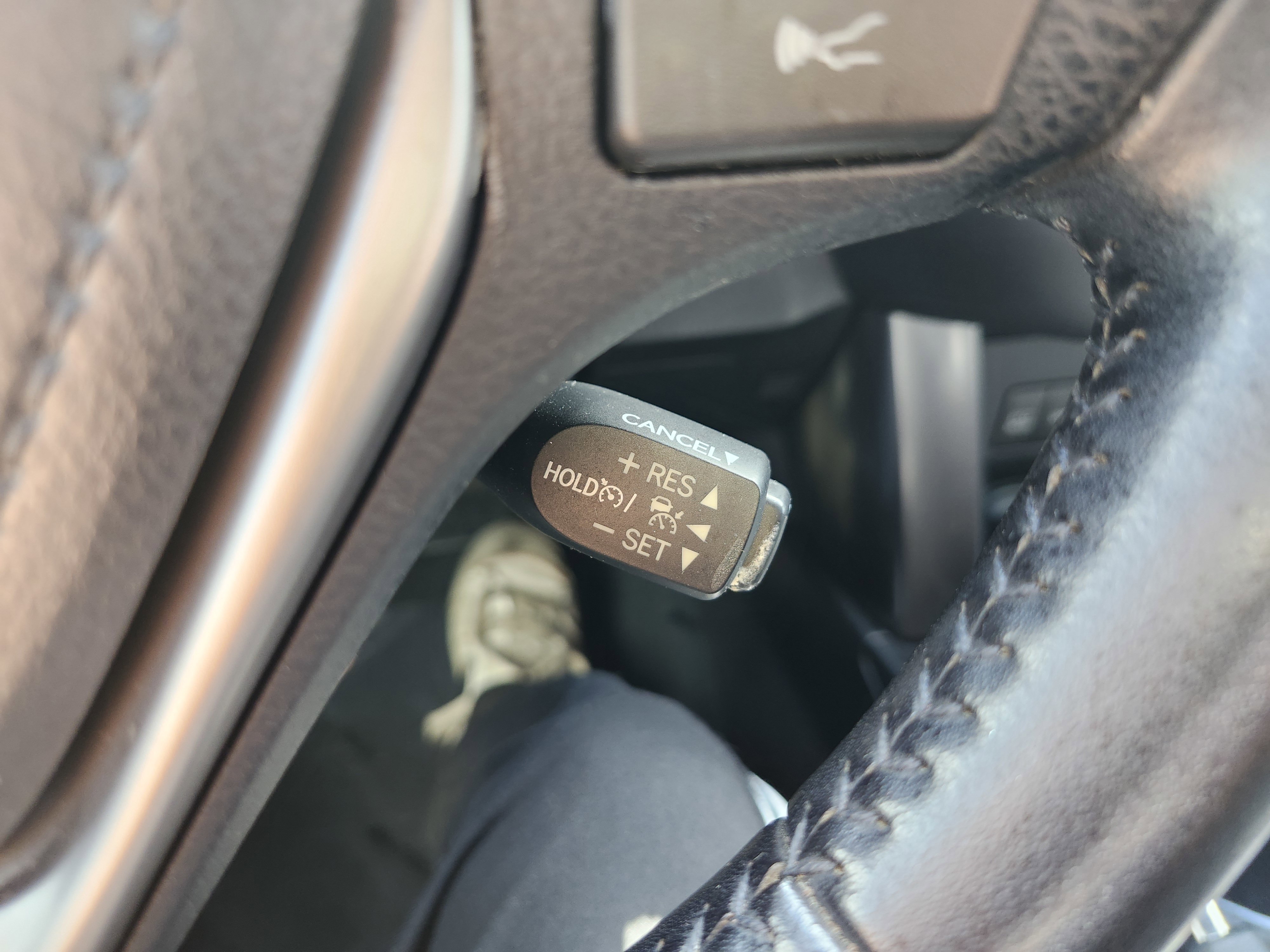 Used 2017 Toyota RAV4 SE FWD image 36