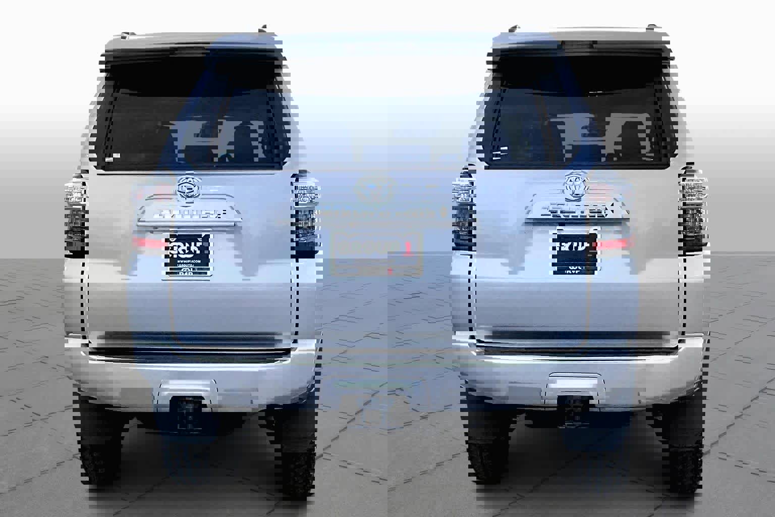 Used 2022 Toyota 4Runner SR5 image 5