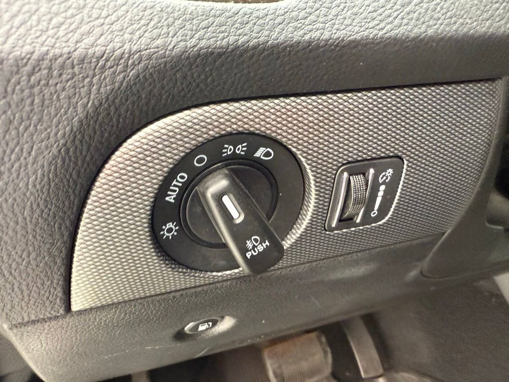 Used 2019 Dodge Durango GT AWD/4WD image 19