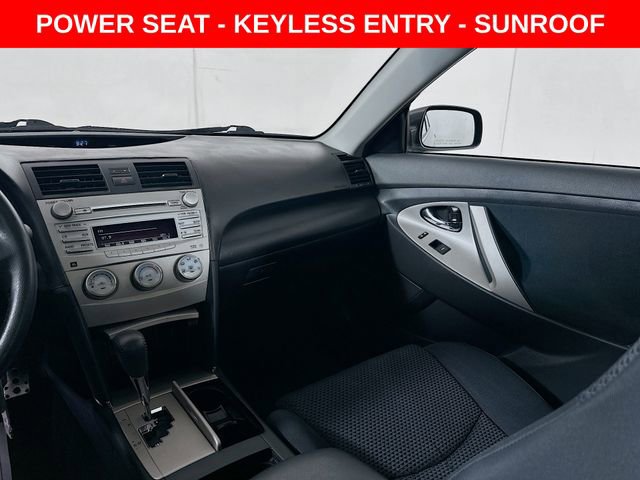 Used 2011 Toyota Camry SE image 23