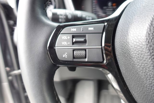 Used 2025 Honda Pilot Elite image 15