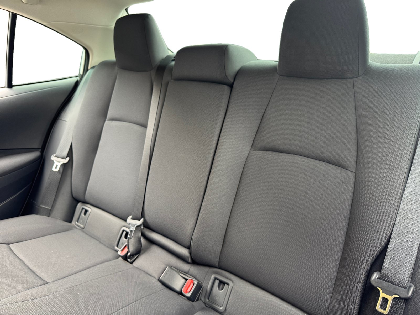 Used 2025 Toyota Corolla LE FWD image 13