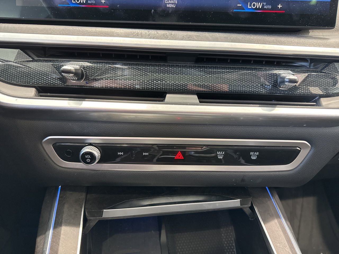 Certified 2023 BMW X7 xDrive40i w/ Premium Package image 25