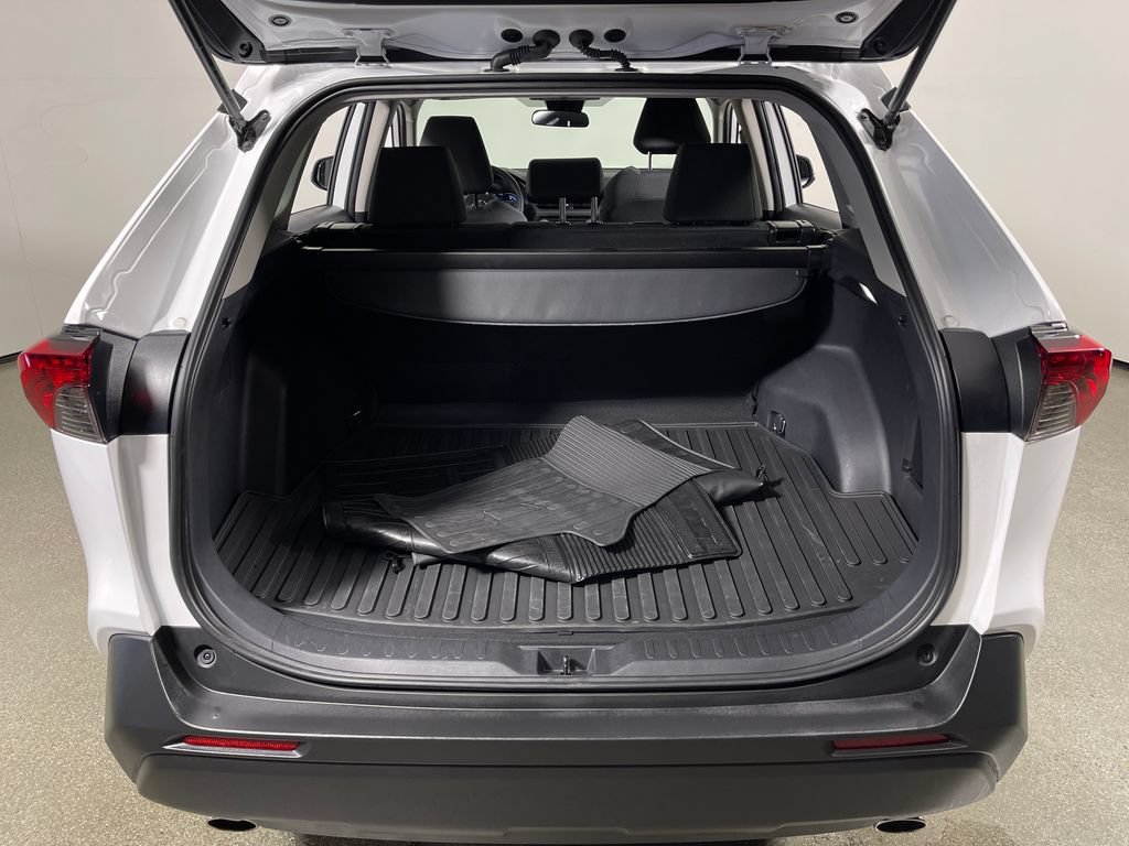 Certified 2025 Toyota RAV4 XLE AWD/4WD image 10