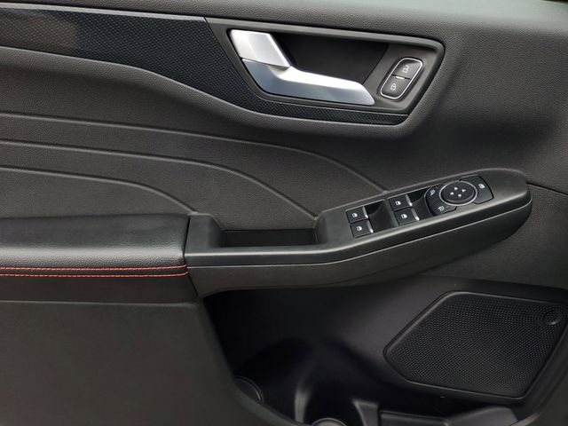 Certified 2024 Ford Escape ST-Line w/ Tech Pack #1 AWD/4WD image 8