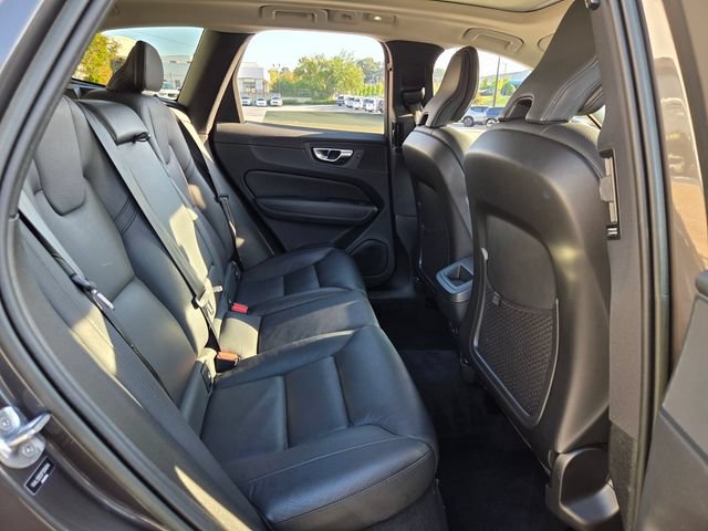 Certified 2023 Volvo XC60 B5 Plus FWD image 19