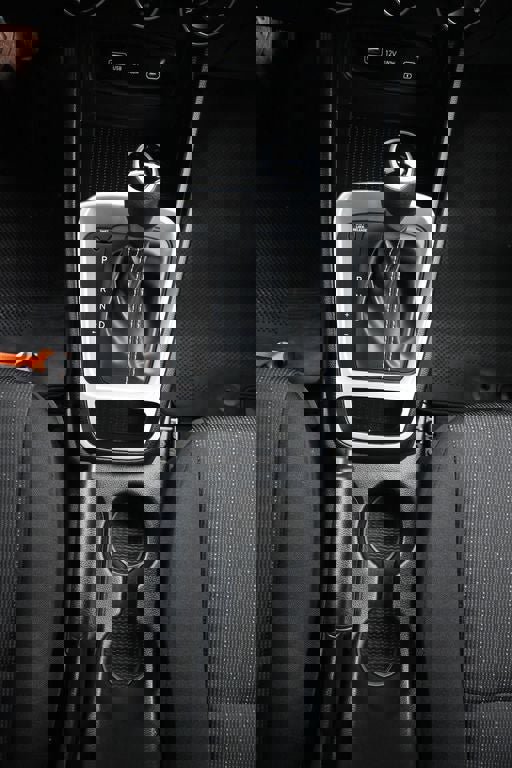 New 2025 Hyundai Venue SE image 18