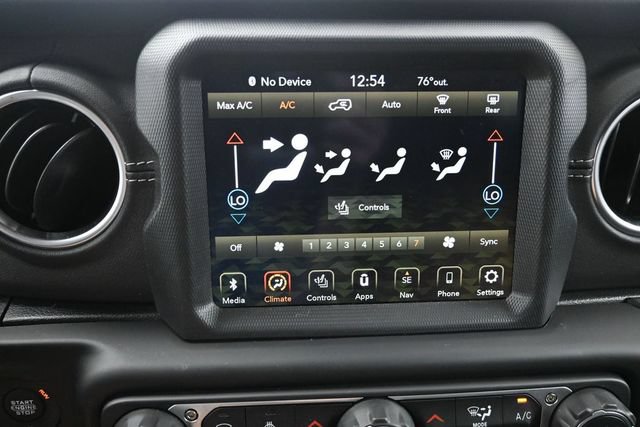 Used 2023 Jeep Wrangler Unlimited Sahara w/ LED Lighting Group AWD/4WD image 22