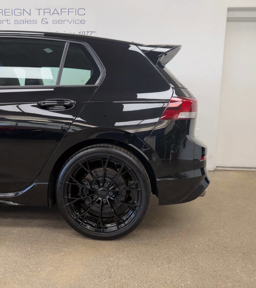 Used 2025 Volkswagen Golf R Black Edition image 11