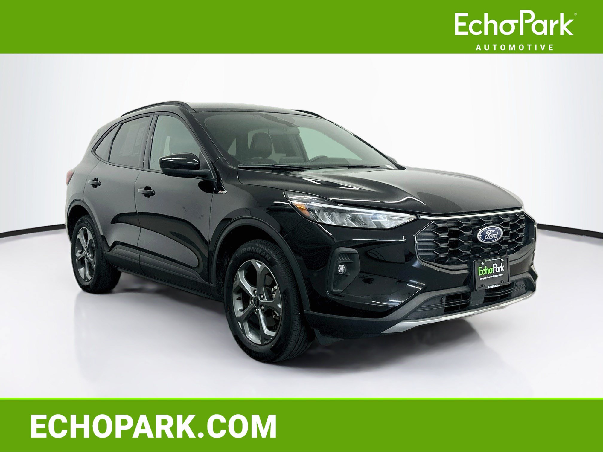 Used 2025 Ford Escape ST-Line Select AWD/4WD image 1