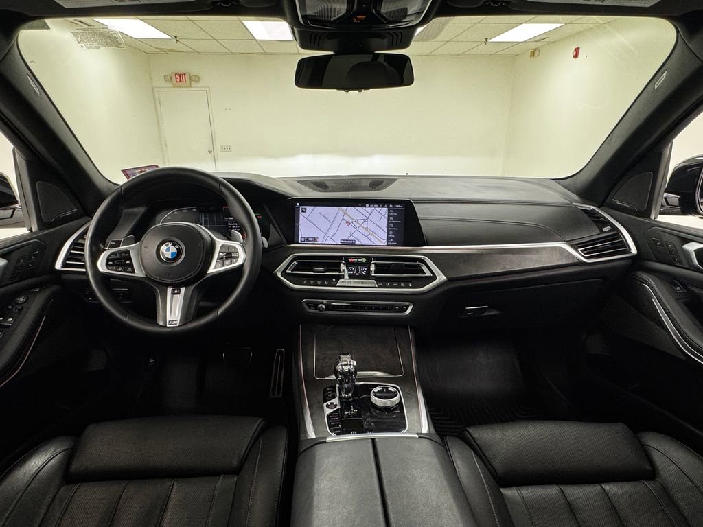 Used 2019 BMW X5 xDrive50i w/ M Sport Package image 17
