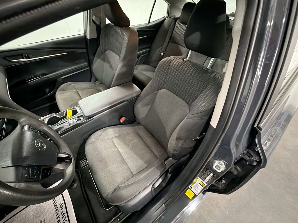 Used 2025 Toyota Camry LE FWD image 18