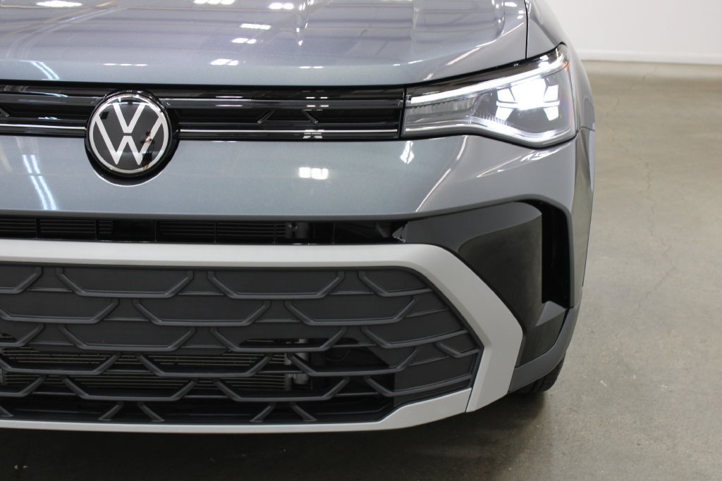 Certified 2026 Volkswagen Taos S FWD image 8